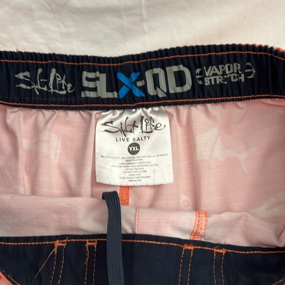 Salt Life YXL swim trunks - Picture 3 of 5